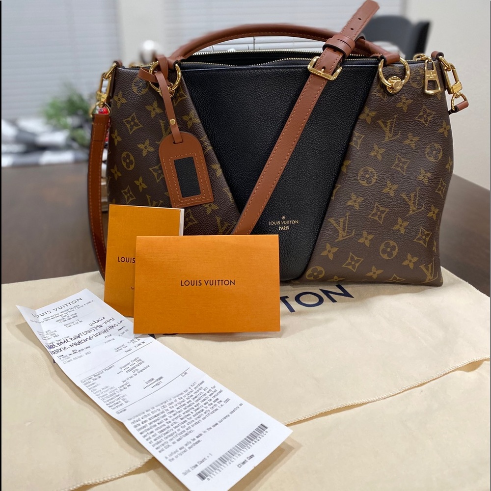 Authentic Louis Vuitton v tote mm